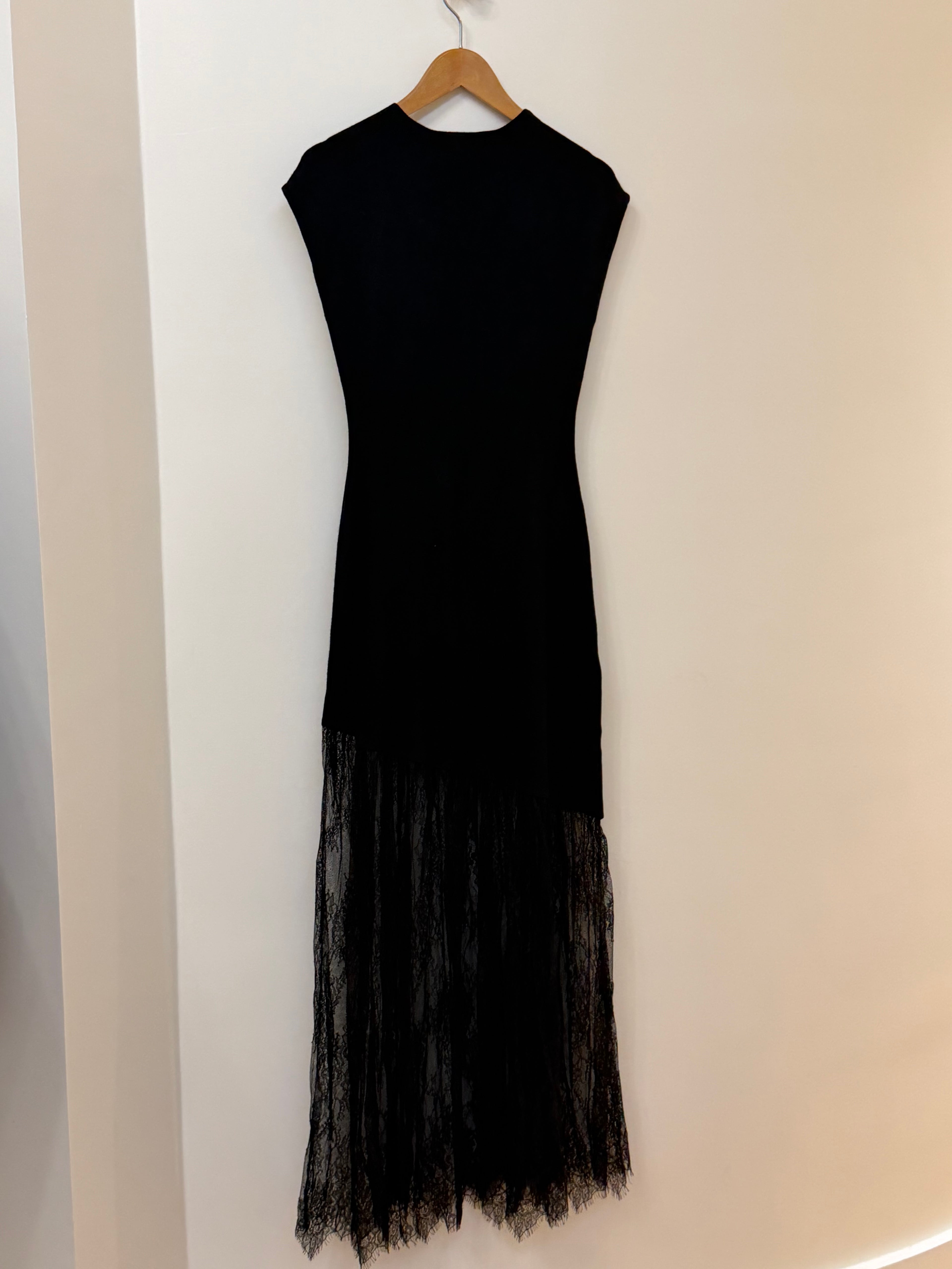 Robe Amina