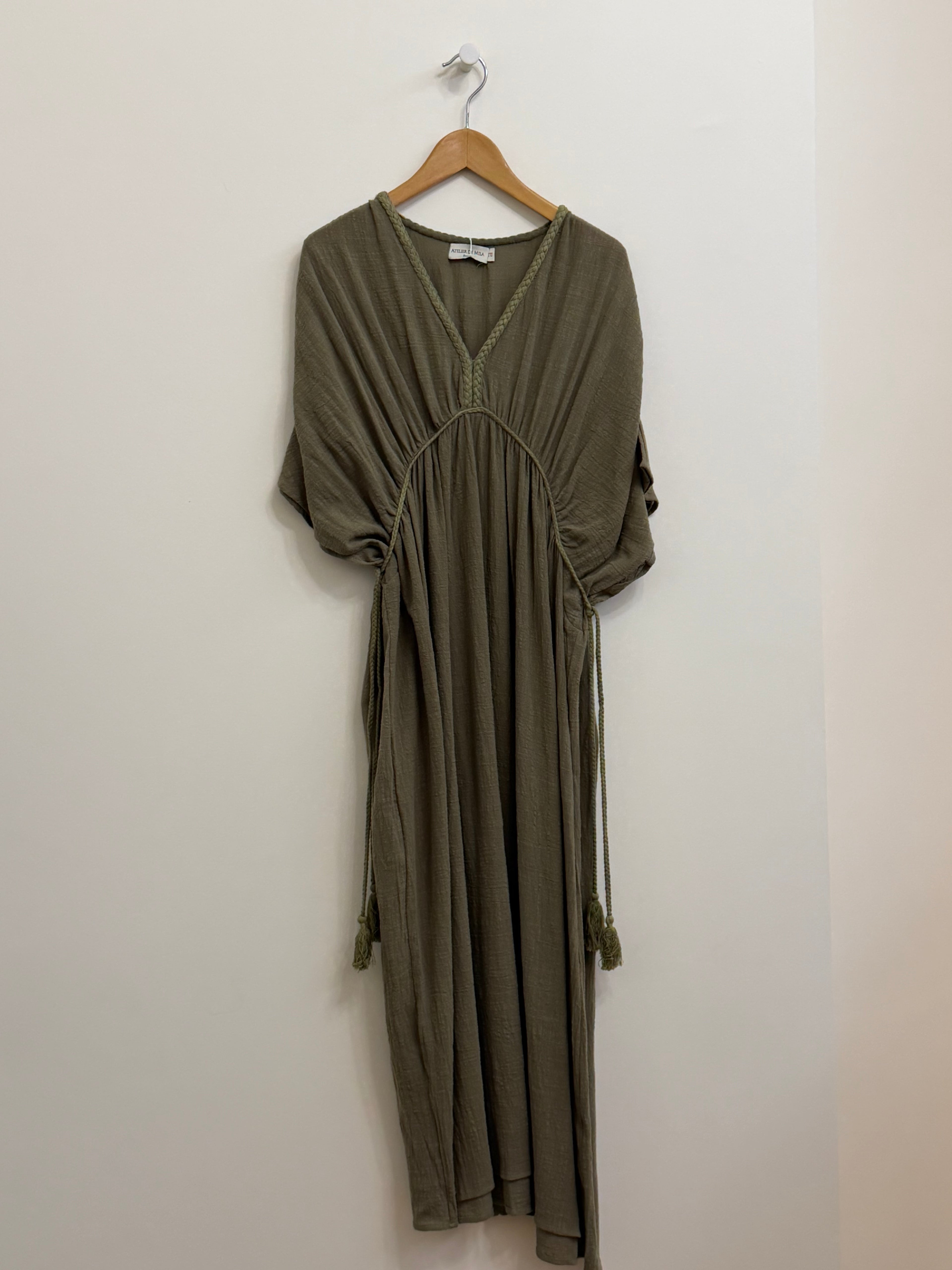 Robe Cassie